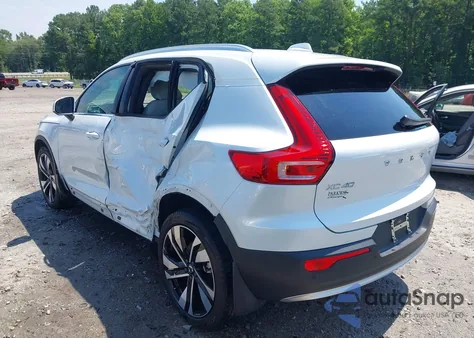 2023 Volvo Xc40 B4 Plus Bright Theme from USA, damaged, VIN YV4K92HN0P2910317